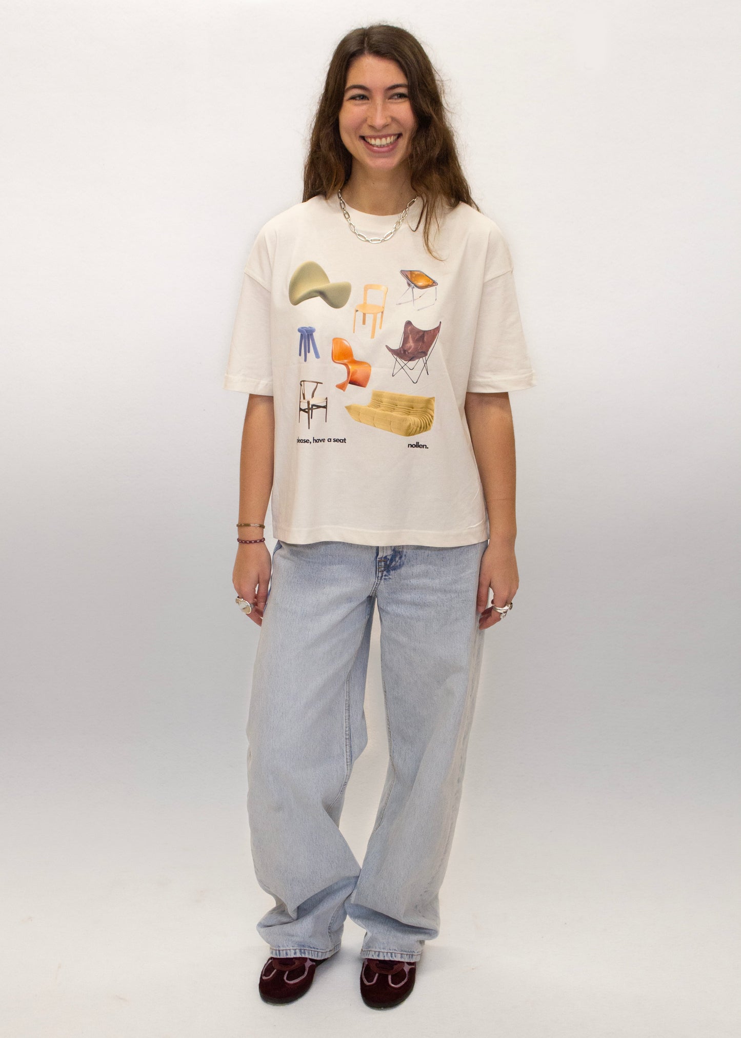 Camiseta "Please Have a Seat"