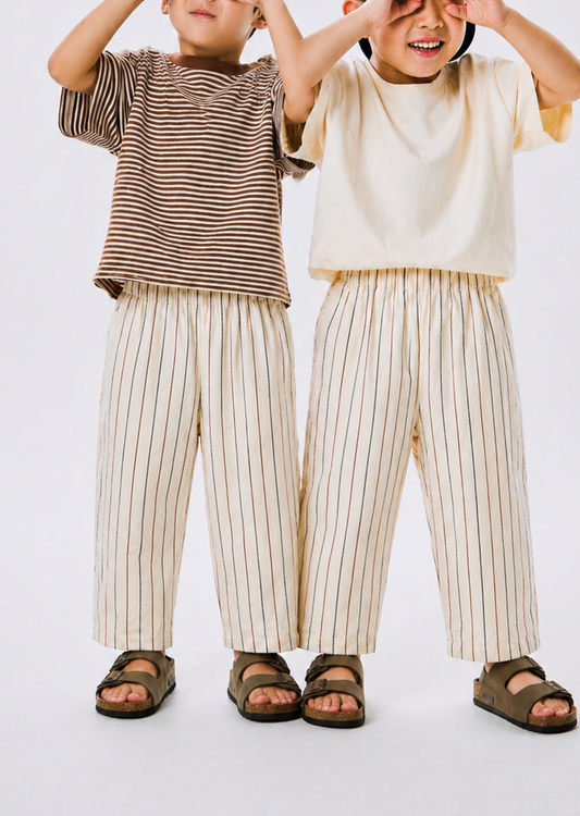 Modelos con pantalón balloon beige para niños